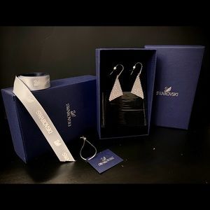 Swarovski Fit triangle mesh earrings